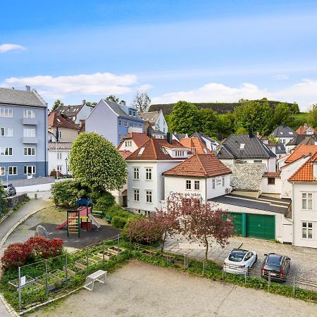 Behind Bryggen - Renovated - Budget Friendly Берген Экстерьер фото